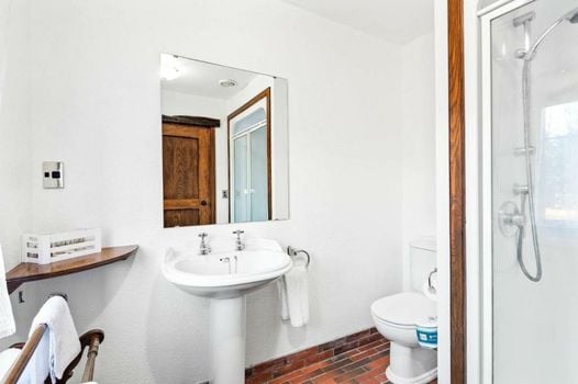 The Honest Lawyer, an Ascend Collection Hotel