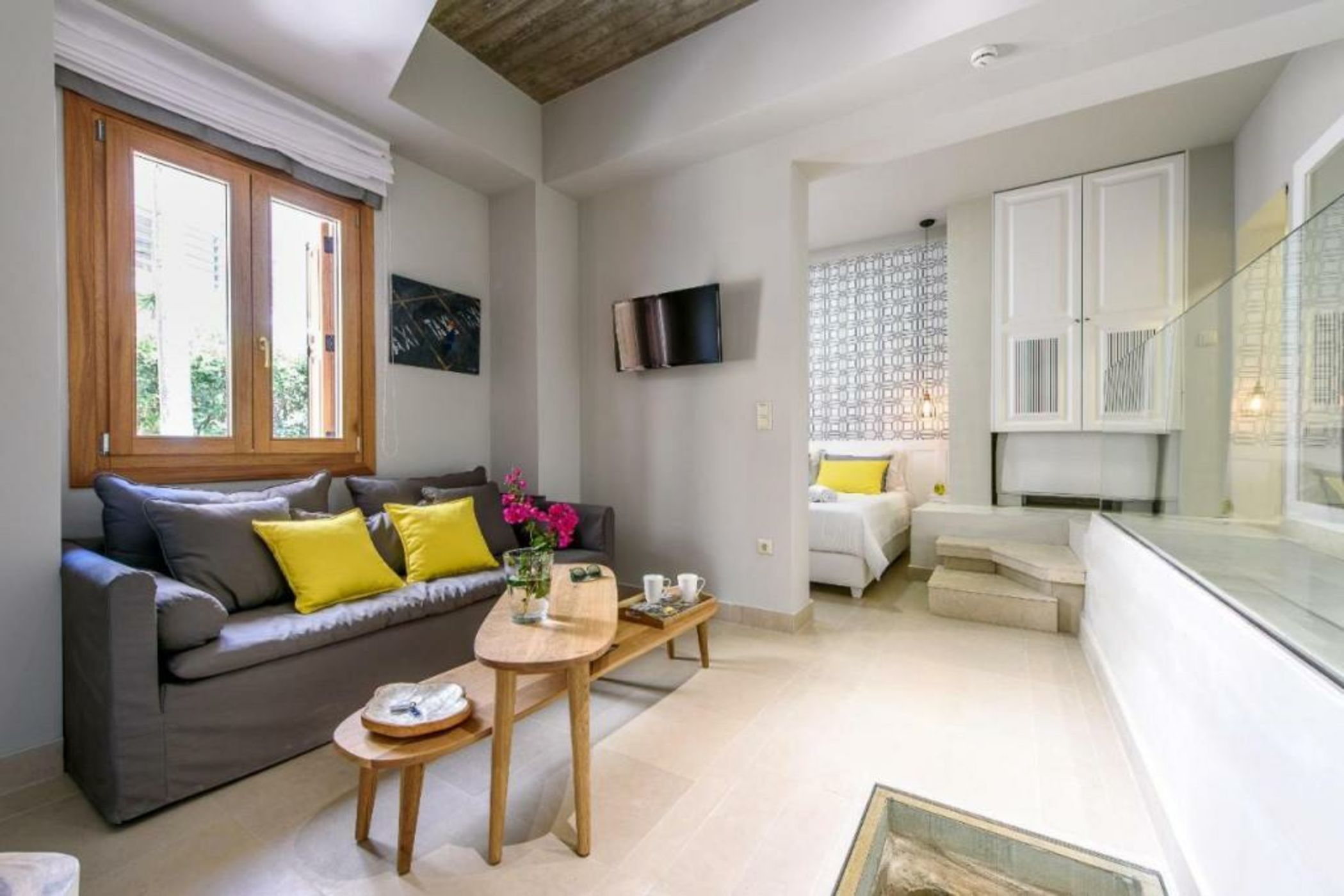 Candia Suites & Rooms