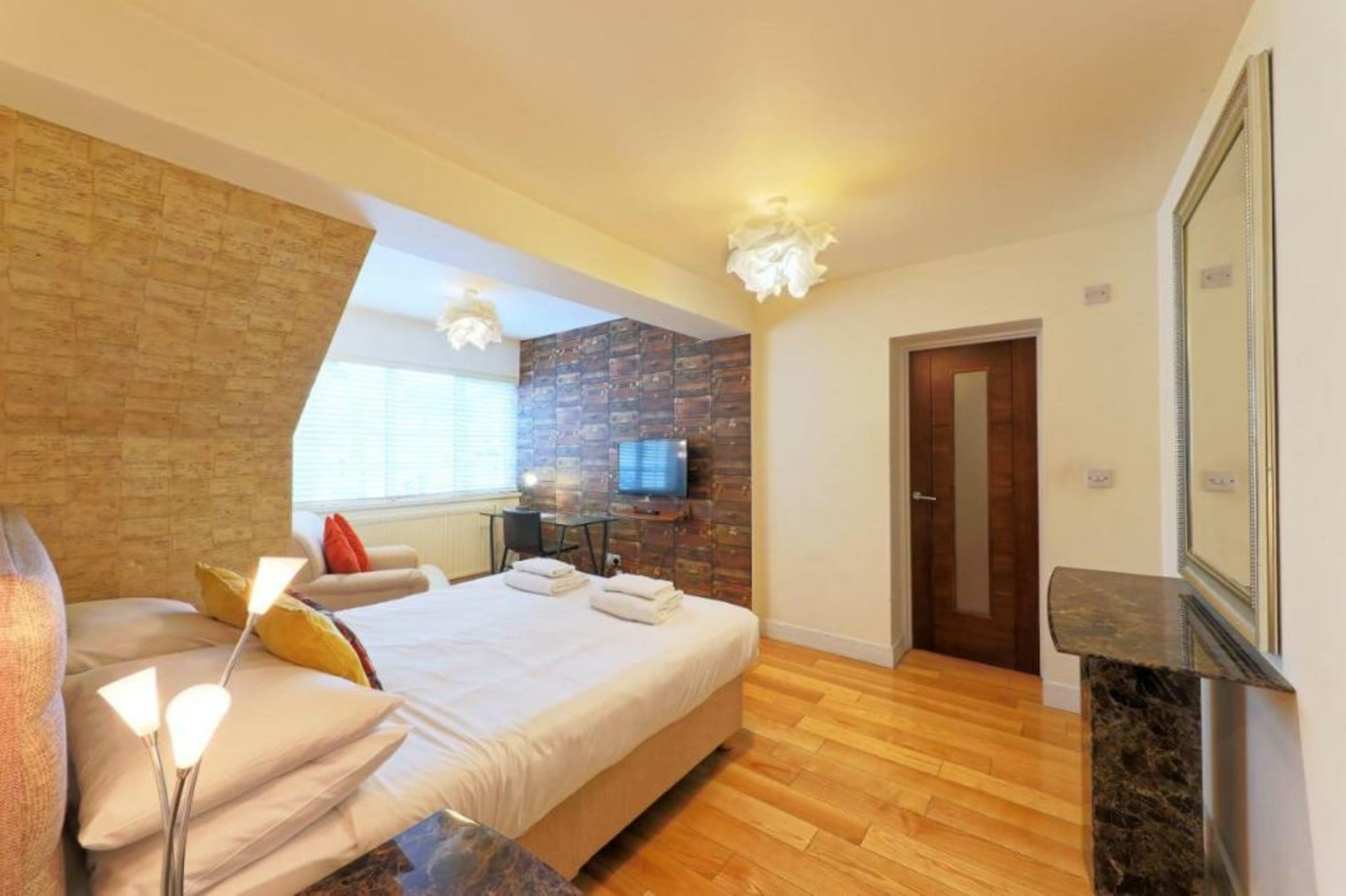 Stay 2a Boutique Rooms