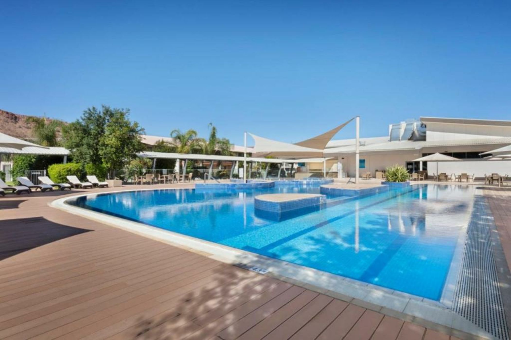 Crowne Plaza Alice Springs Lasseters by IHG