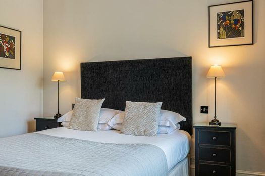 Lorne House Bed & Breakfast