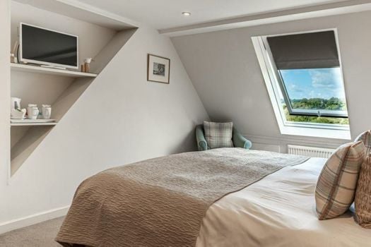 Lorne House Bed & Breakfast