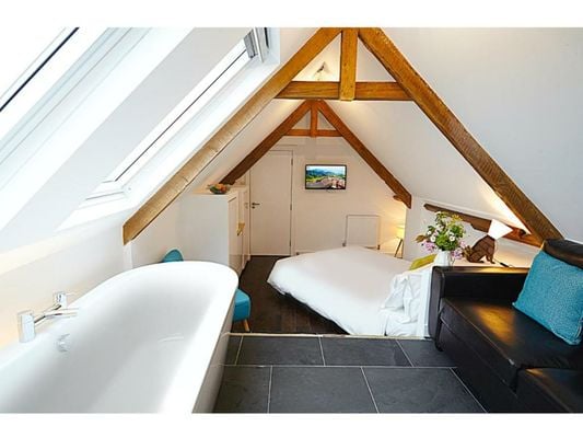 Live & Let Live Inn