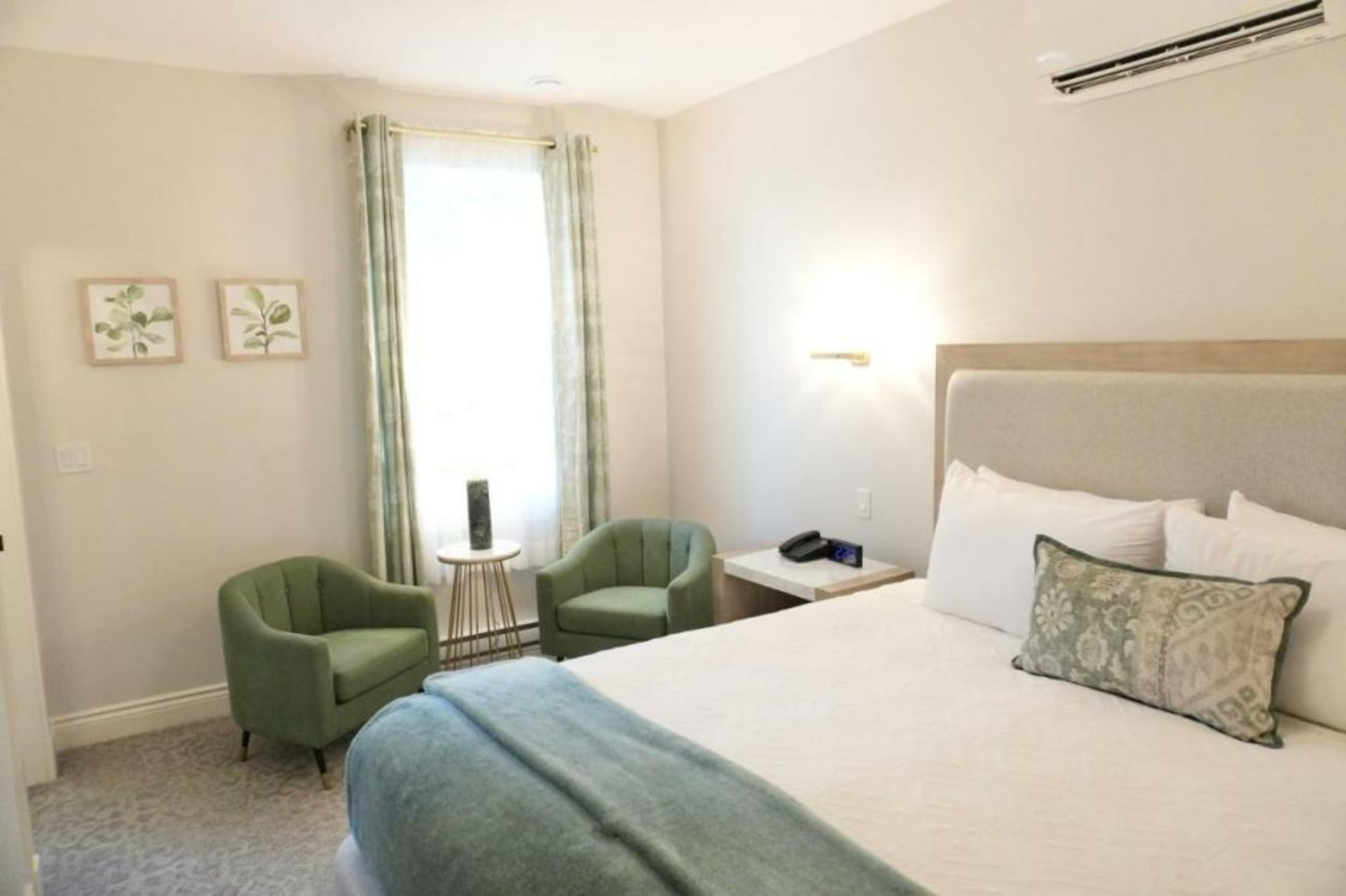 Tattingstone Inn