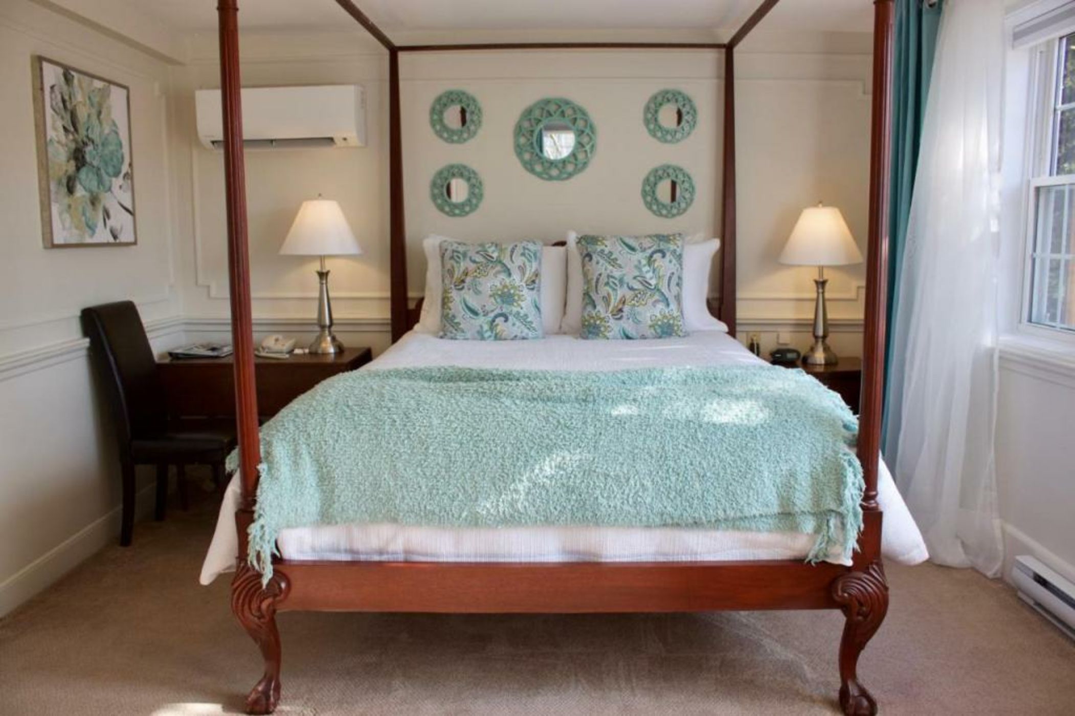 Tattingstone Inn