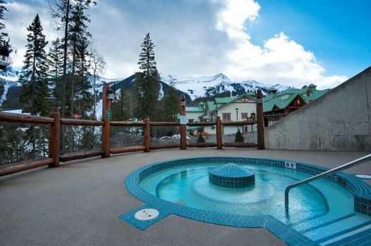 Lizard Creek Lodge