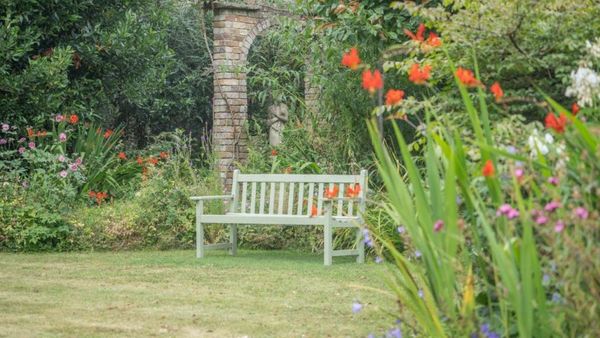 Pantybeiliau House Bed & Breakfast