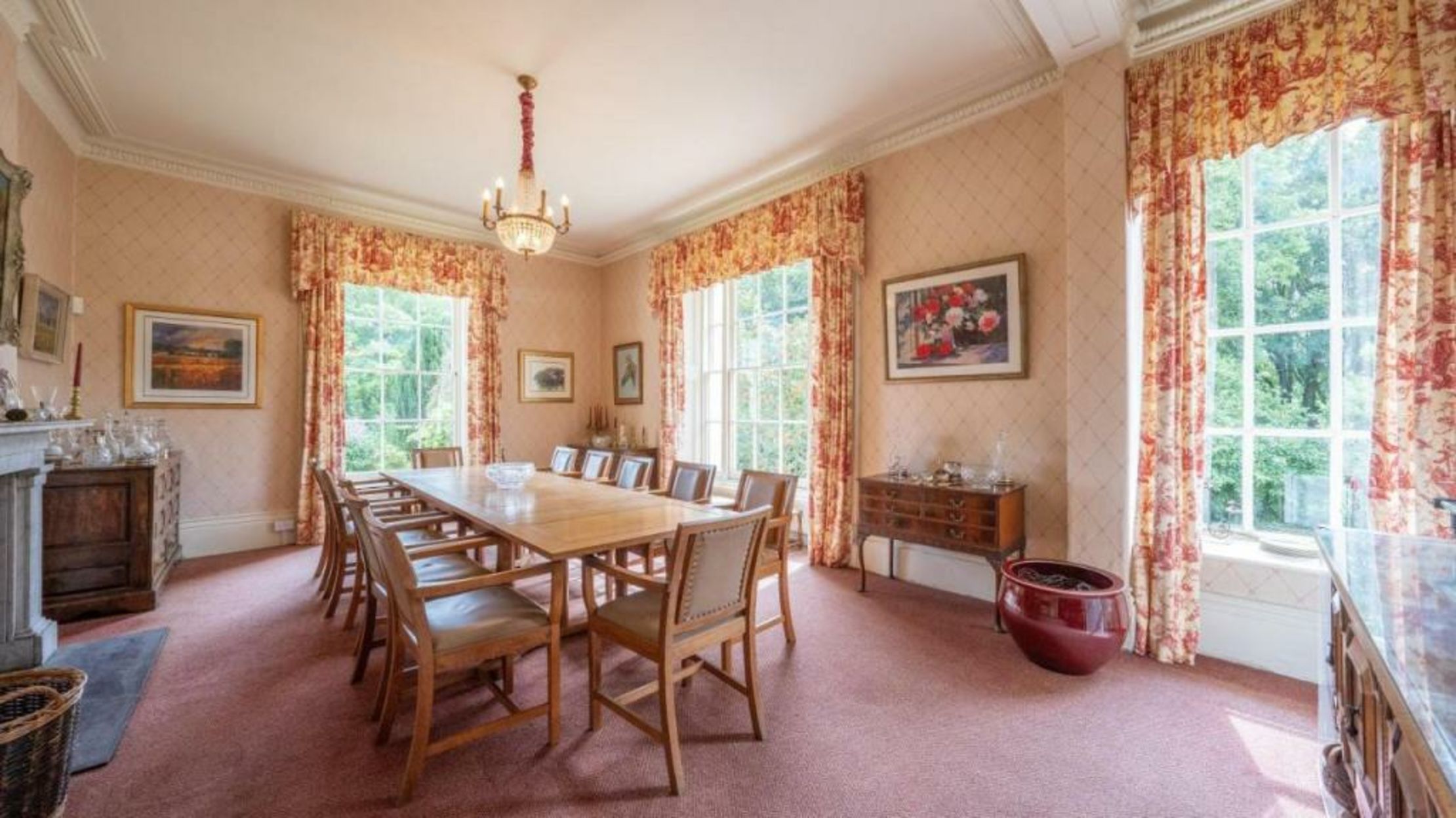 Pantybeiliau House Bed & Breakfast