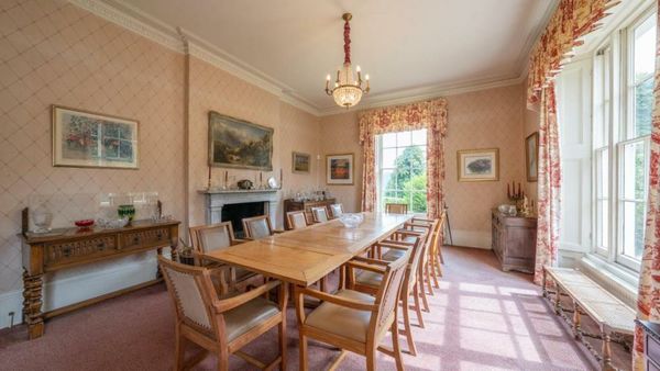 Pantybeiliau House Bed & Breakfast