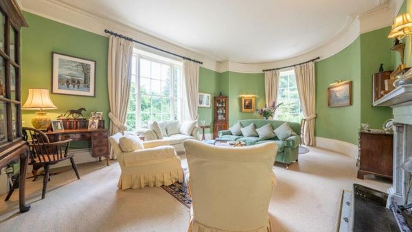 Pantybeiliau House Bed & Breakfast