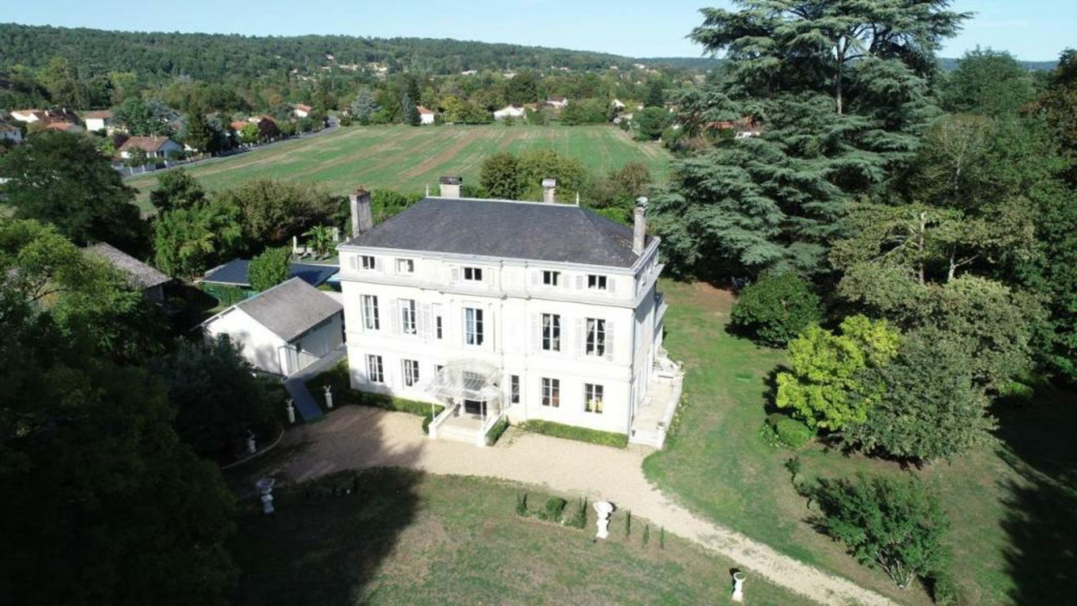 La maison au cèdre