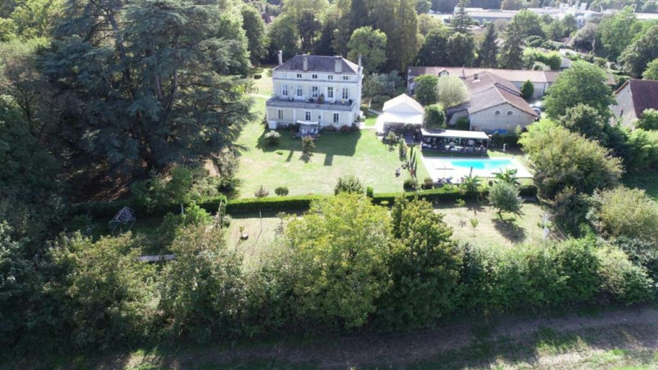 La maison au cèdre