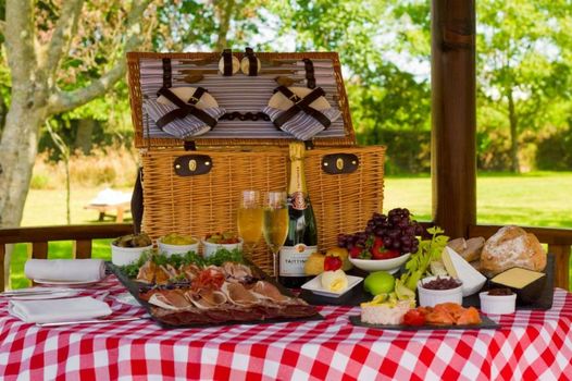 The Farmhouse Hotel and Restaurant