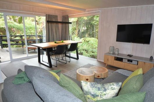Wairua Lodge - Rainforest River Retreat