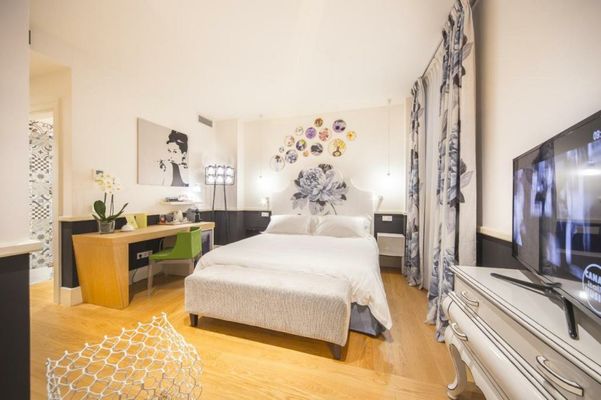 Cinque Rooms
