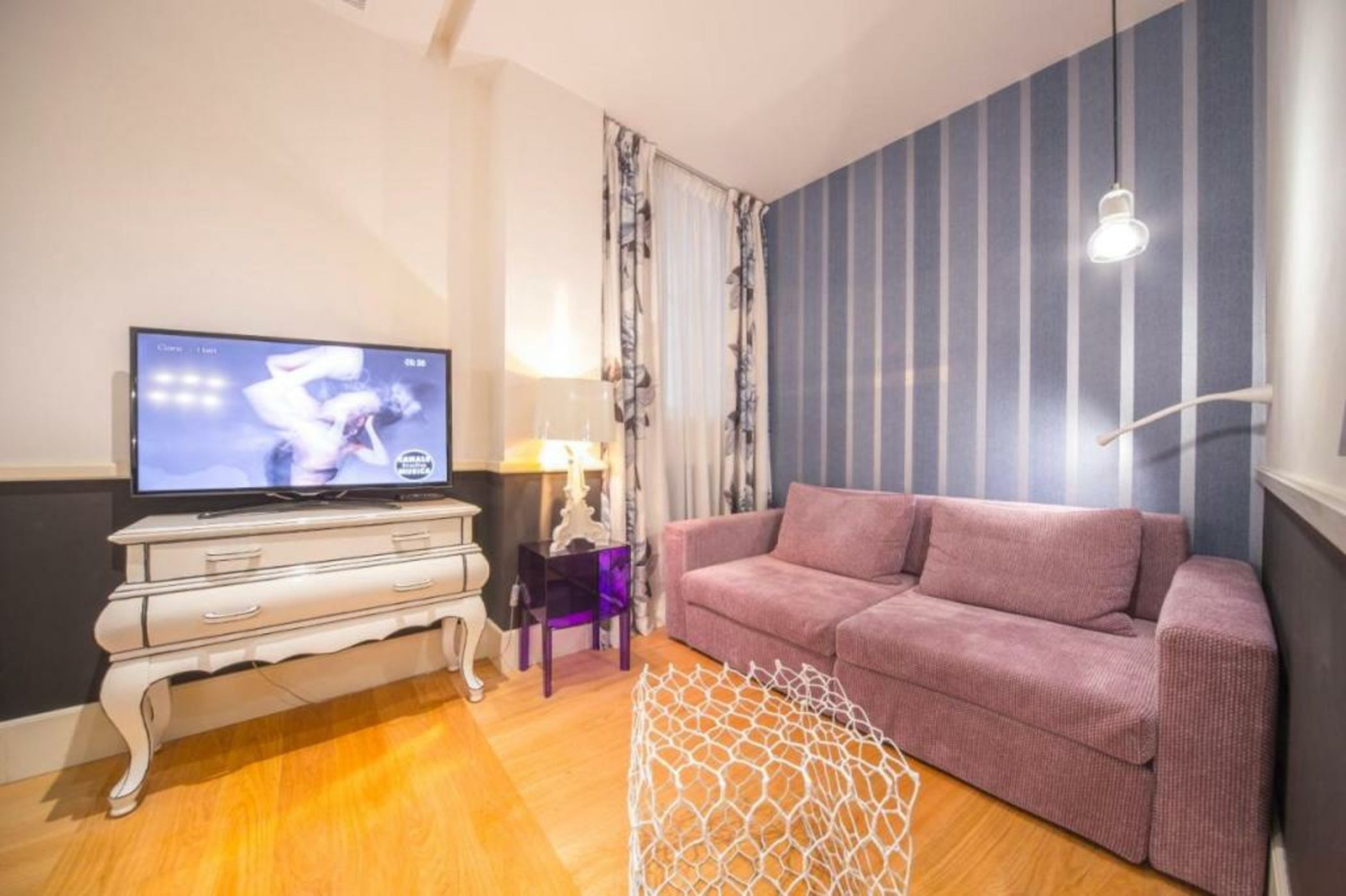 Cinque Rooms