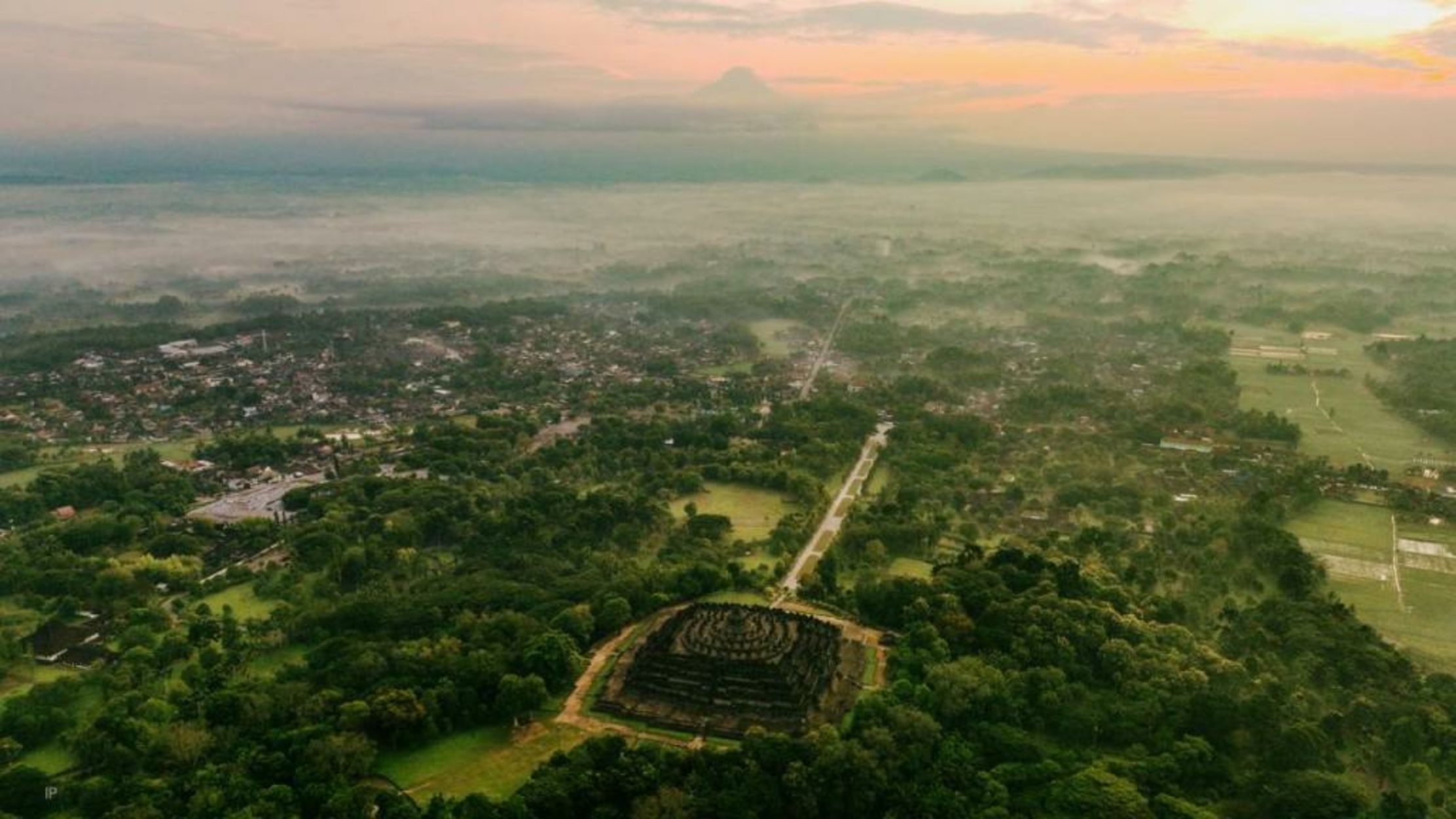 Villa Borobudur Resort