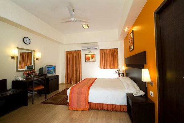 Chateau Windsor Hotel - Marine Drive