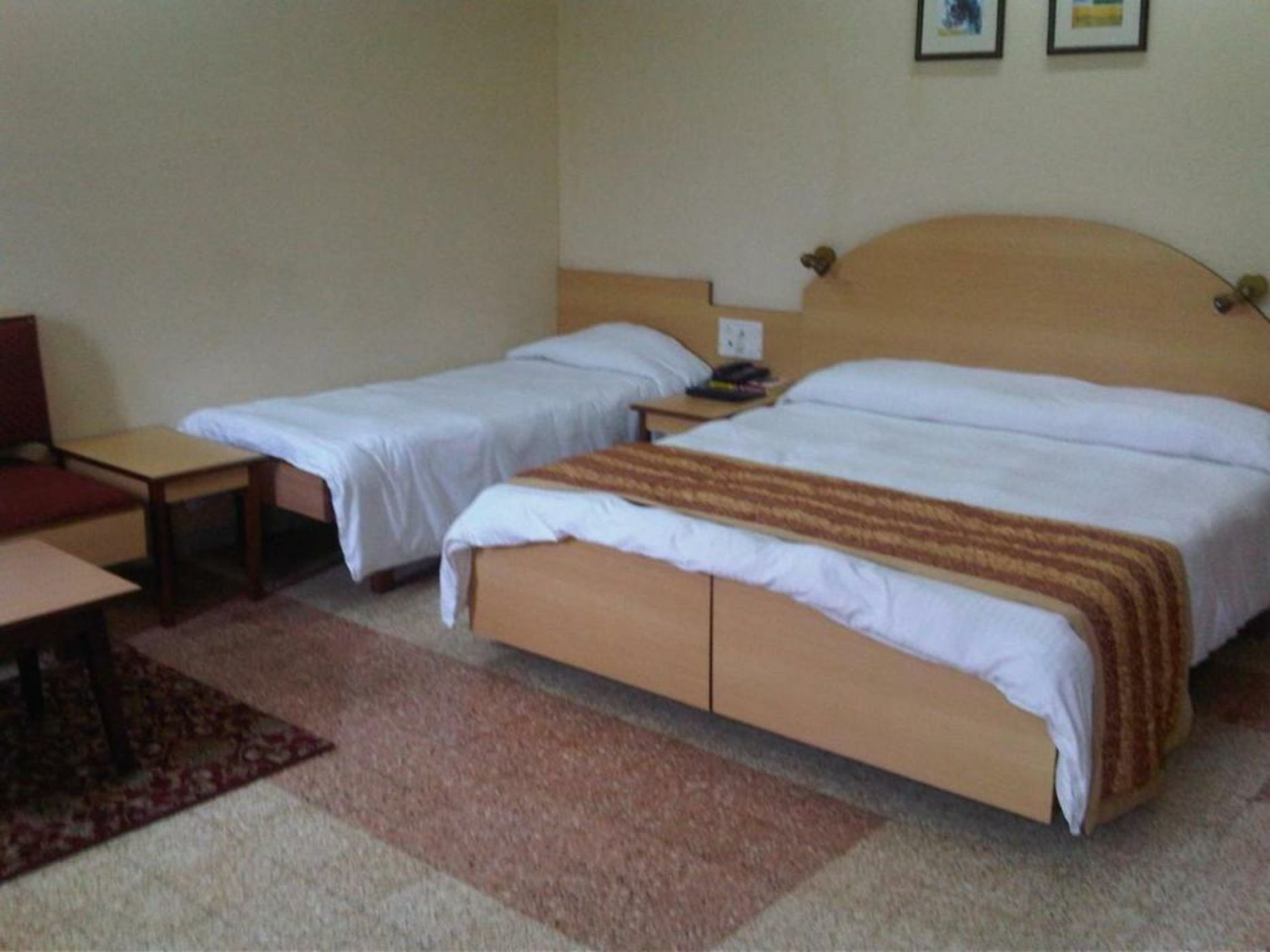 Chateau Windsor Hotel - Marine Drive