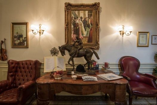 Hotel Belle Epoque