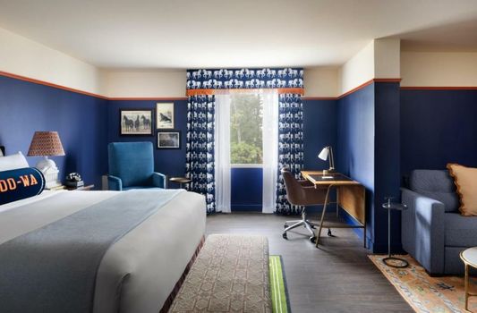 Graduate by Hilton Charlottesville