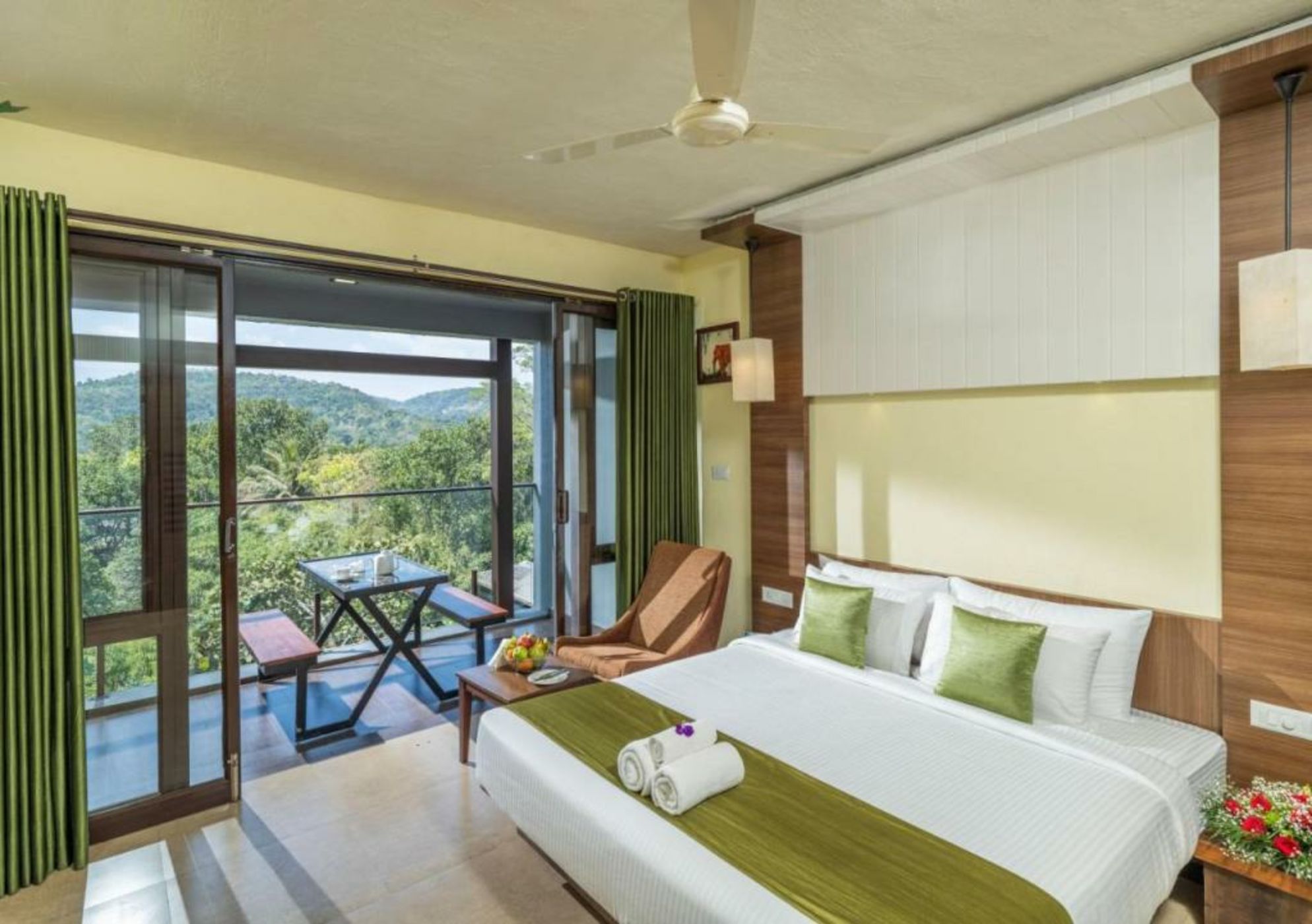 The Mountain Courtyard Thekkady