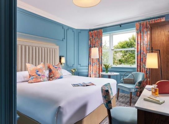 Waterloo Town House & Suites
