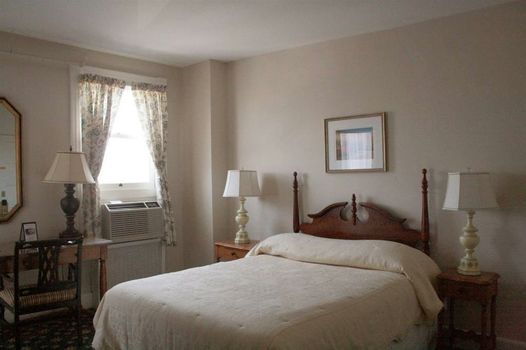 Middlebury Inn