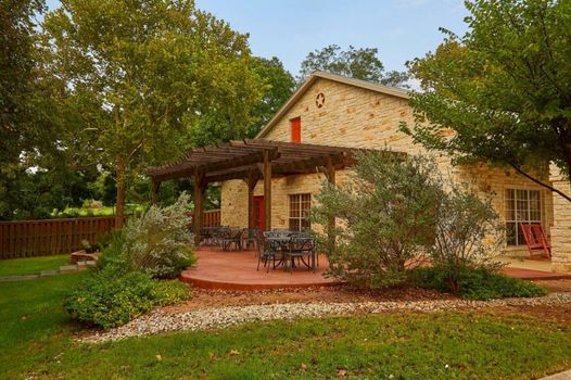 Fredericksburg Inn and Suites