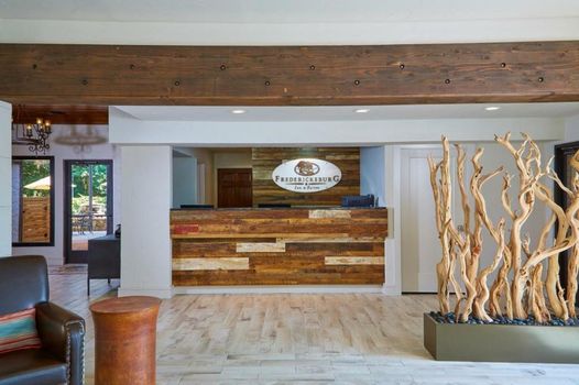 Fredericksburg Inn and Suites