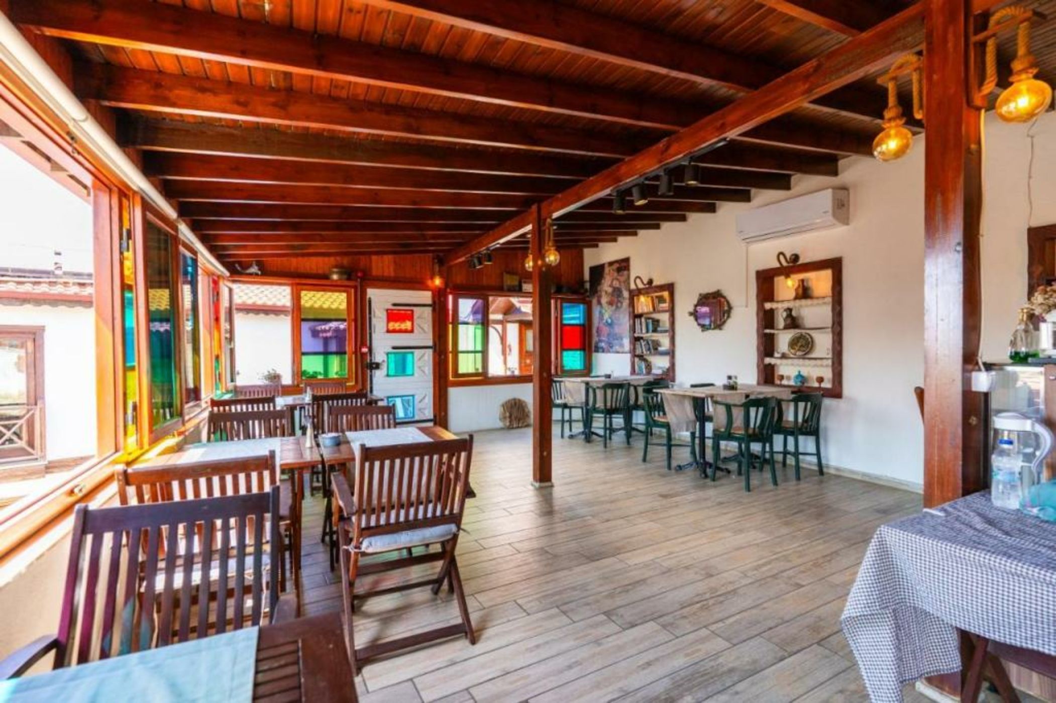 Amazon Petite Palace