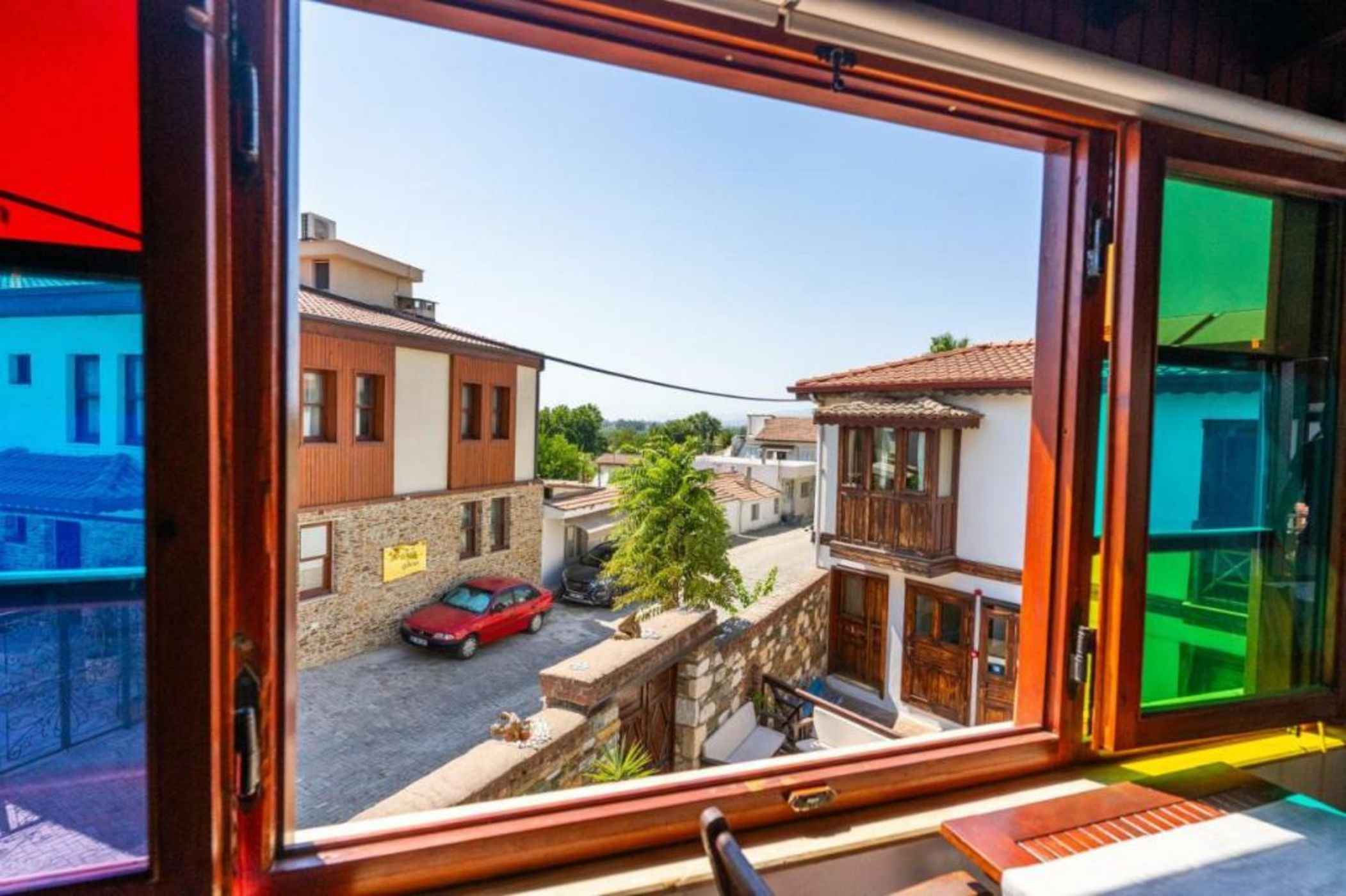 Amazon Petite Palace