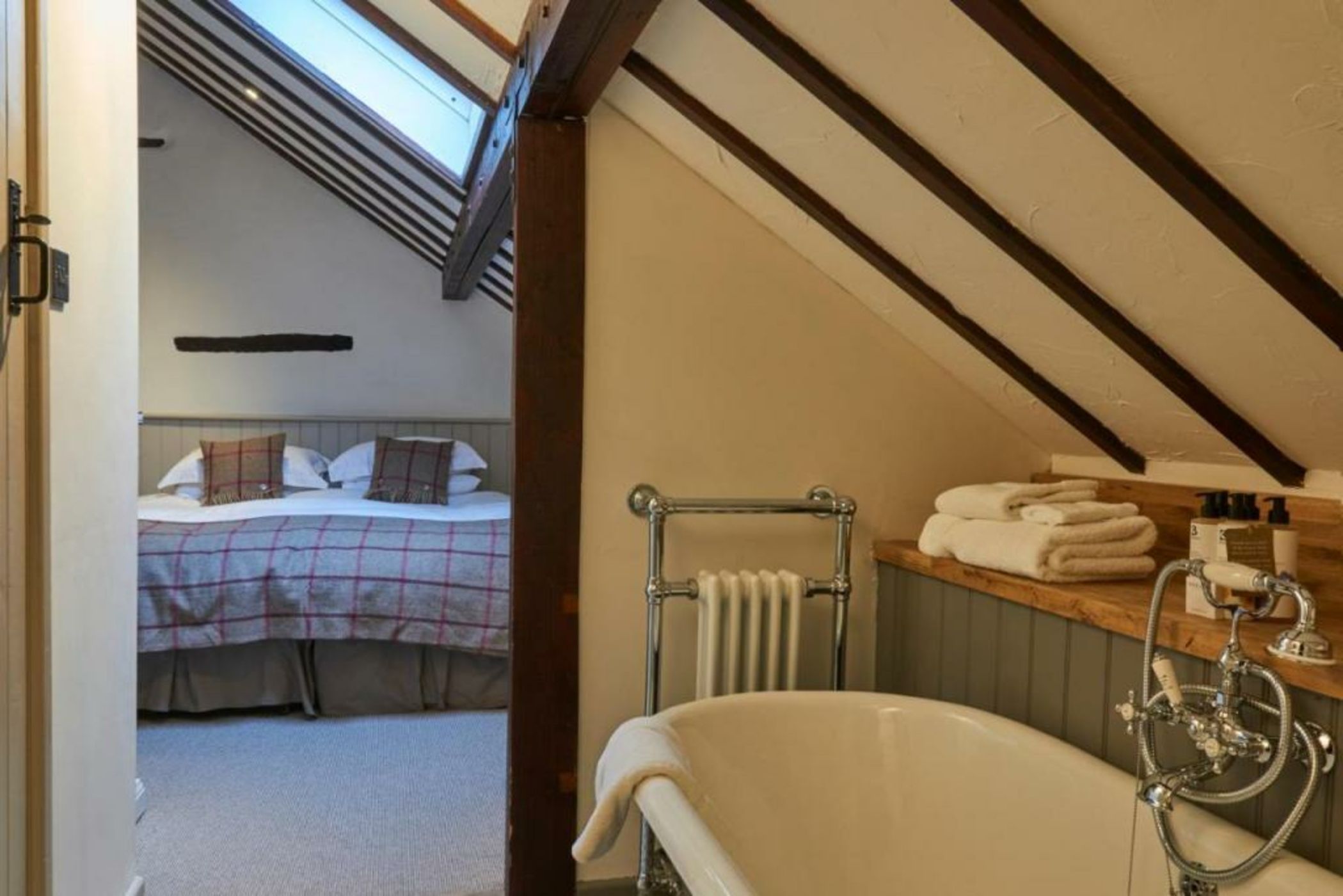 Tudor Farmhouse Hotel