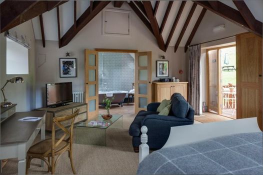 Tudor Farmhouse Hotel