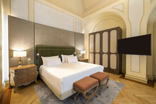 NH Collection Prague Carlo IV