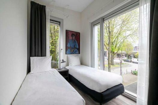 YAYS Amsterdam Prince Island by Numa