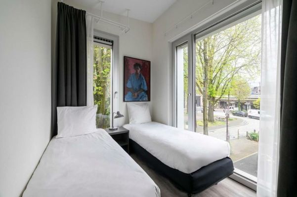 YAYS Amsterdam Prince Island by Numa