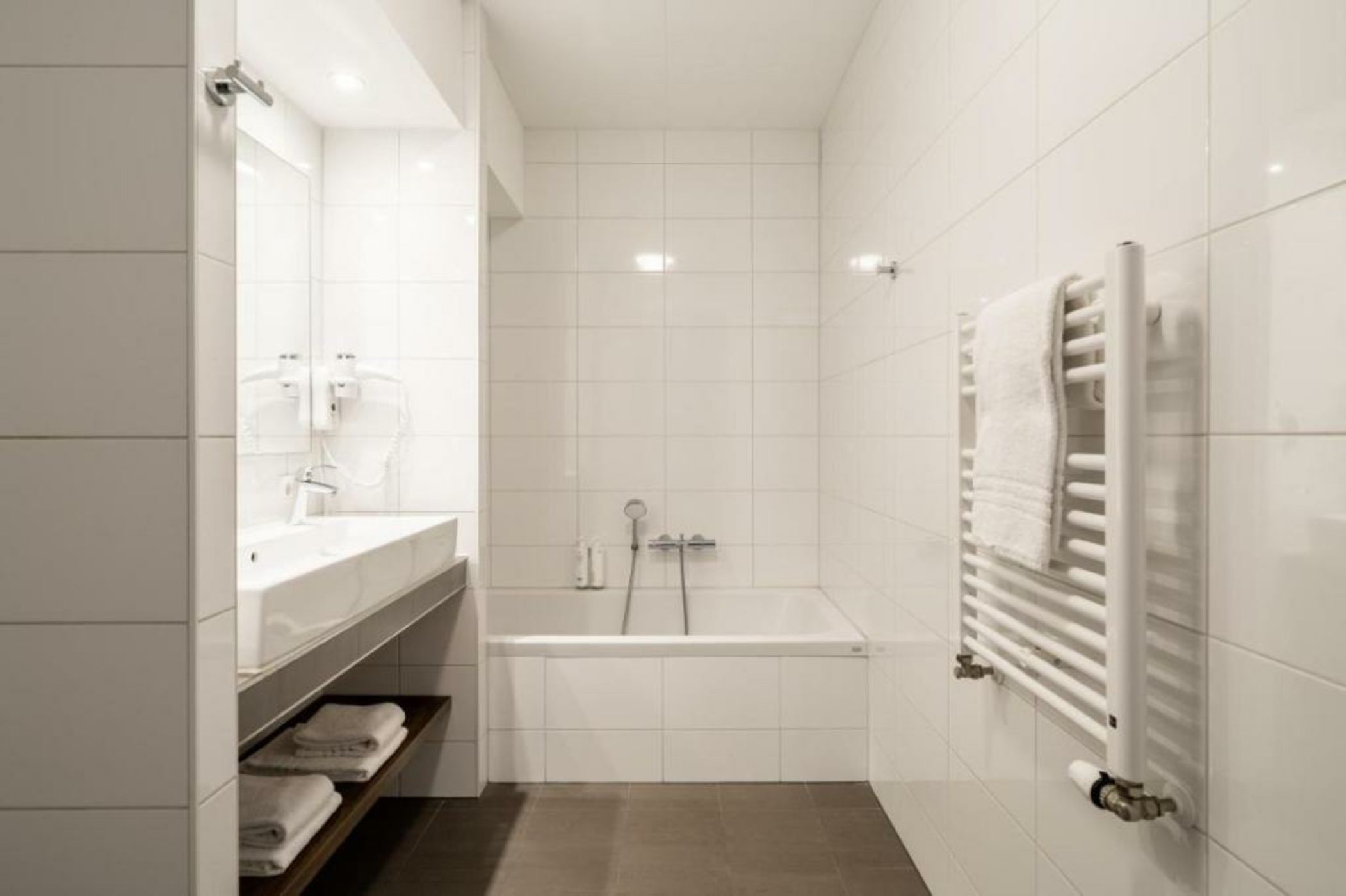 YAYS Amsterdam Prince Island by Numa