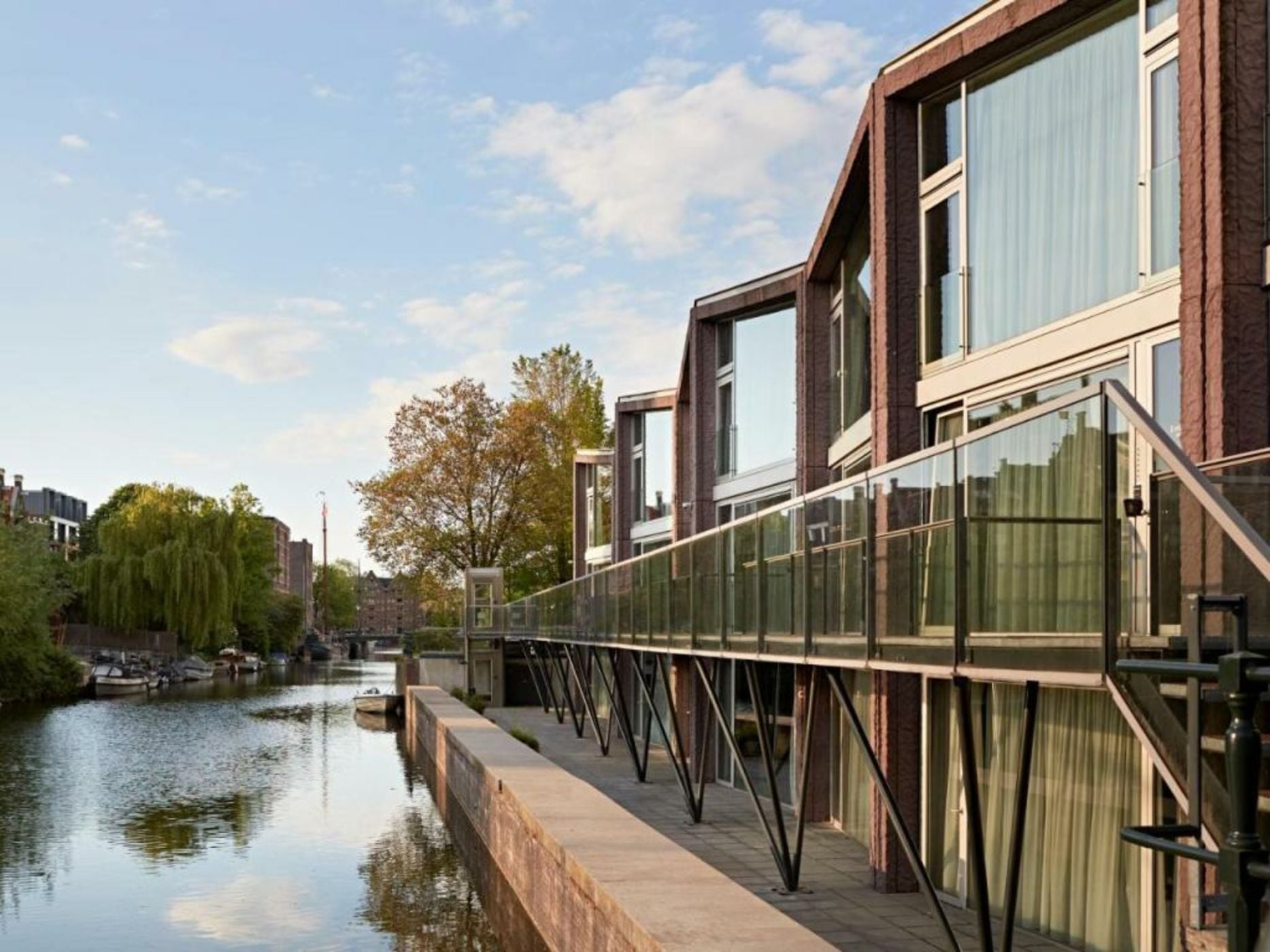 YAYS Amsterdam Prince Island by Numa