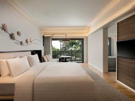 The ShellSea Krabi I Luxury Beach Front Resort & Pool Villa