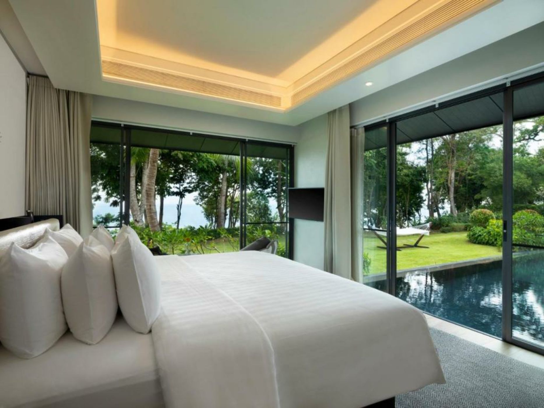 The ShellSea Krabi I Luxury Beach Front Resort & Pool Villa