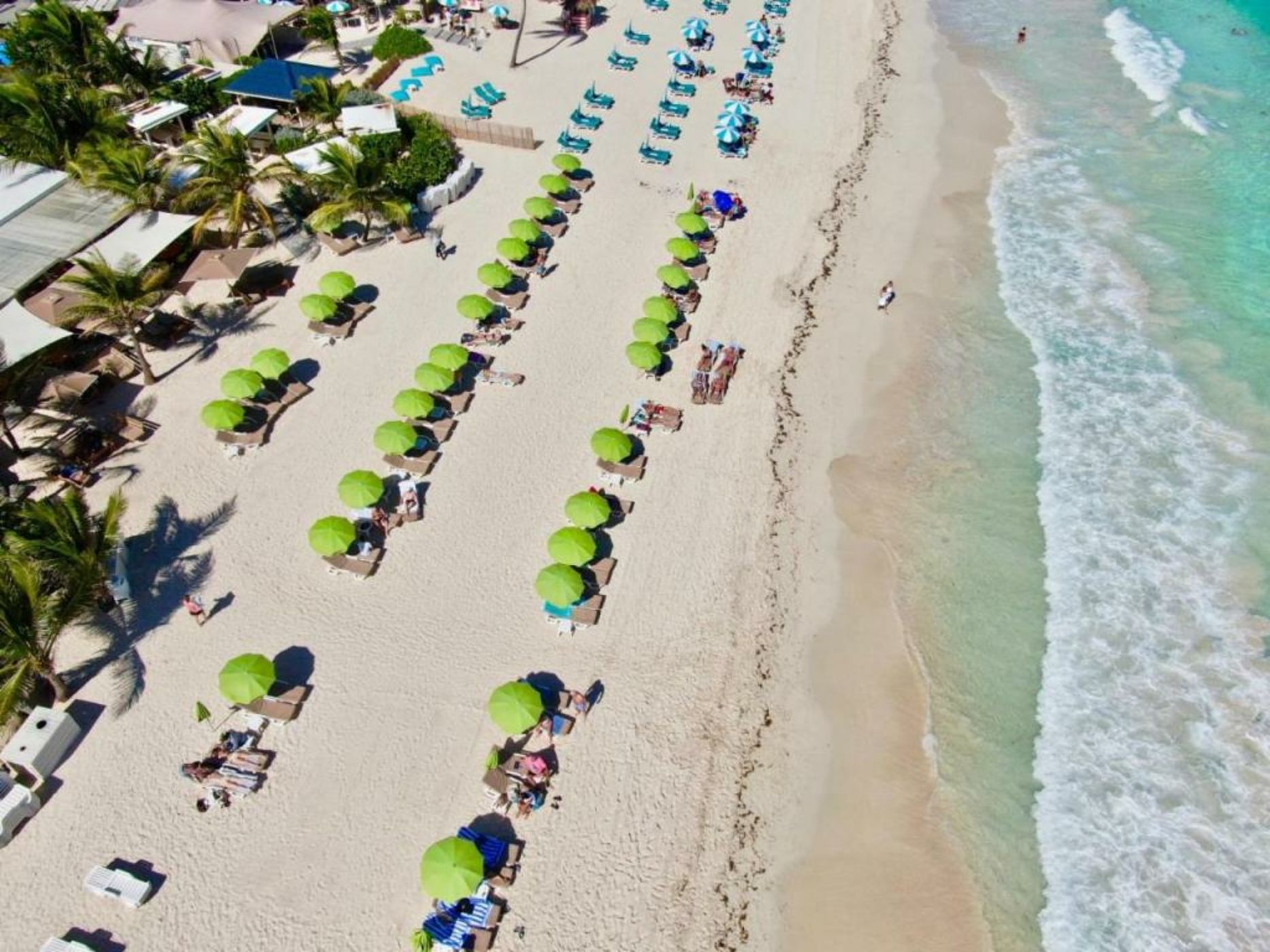 Esmeralda Resort - Orient Bay