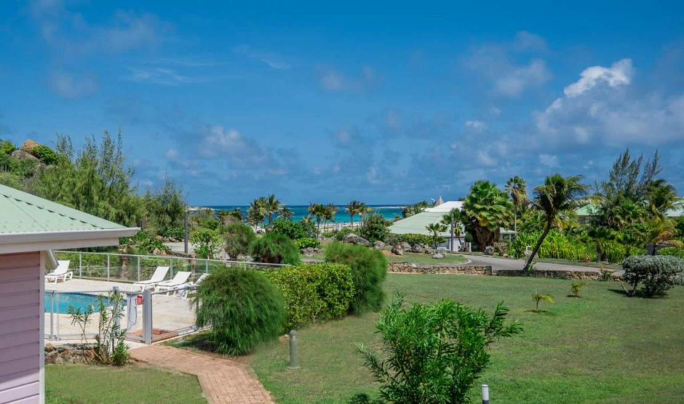 Esmeralda Resort - Orient Bay