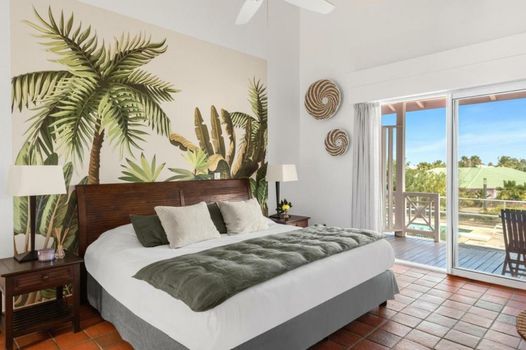 Esmeralda Resort - Orient Bay
