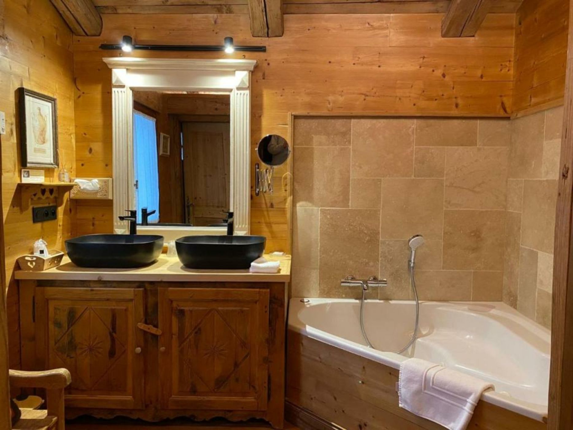 Les Chalets de la Serraz