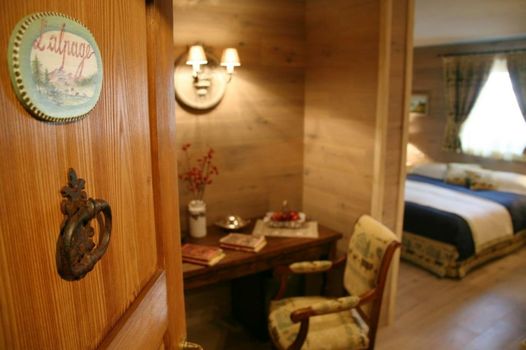 Hotel Letterario Locanda Collomb