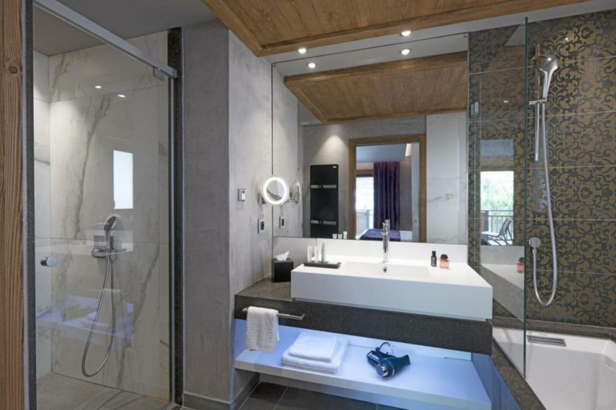MGM Hôtels & Résidences - Hôtel Les Suites d'Alexane