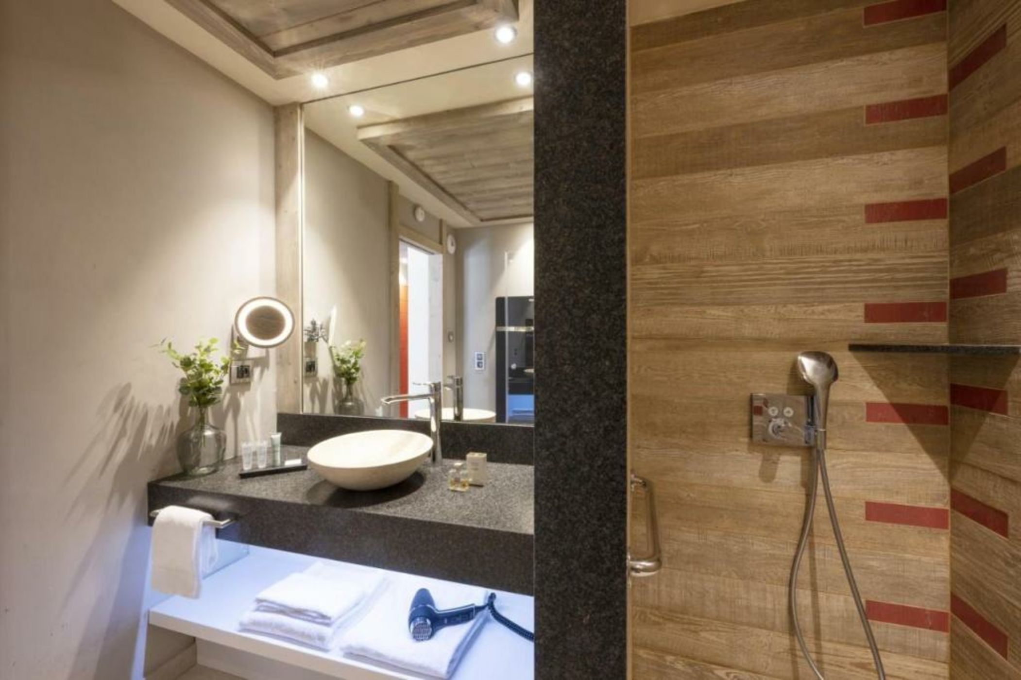 MGM Hôtels & Résidences - Hôtel Les Suites d'Alexane