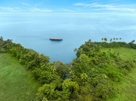 Kumarakom Lake Resort
