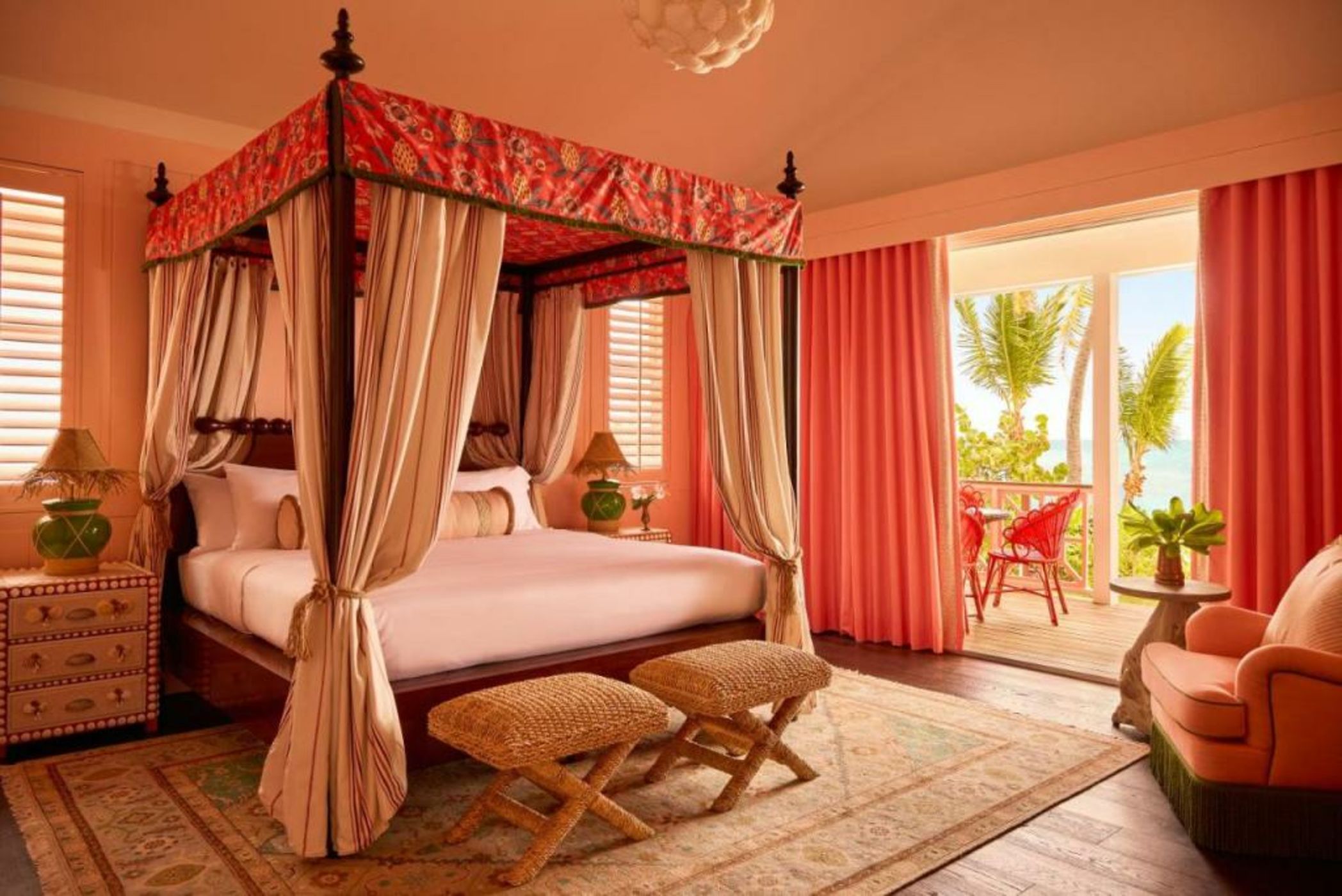 Coral Sands Inn & Cottages